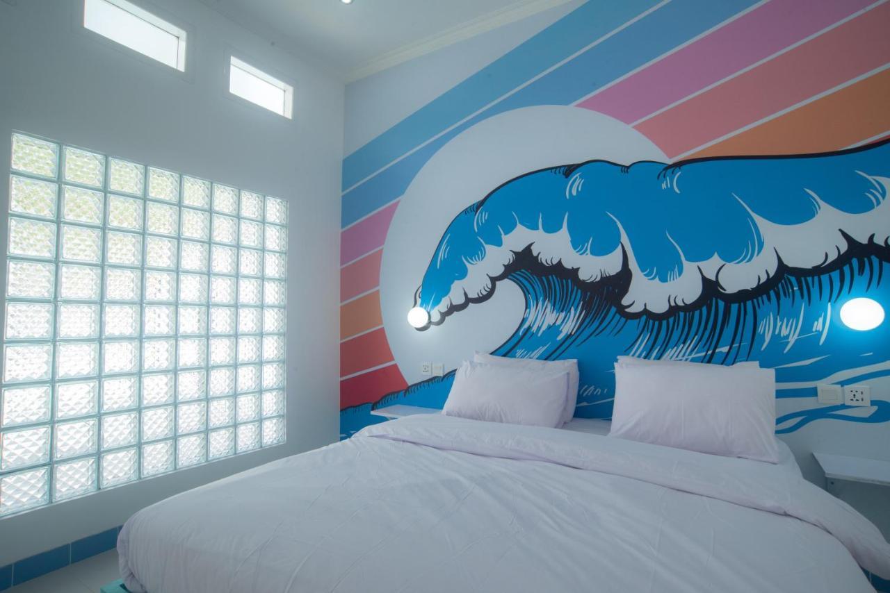 Mad Monkey Kuta Lombok Hostel *